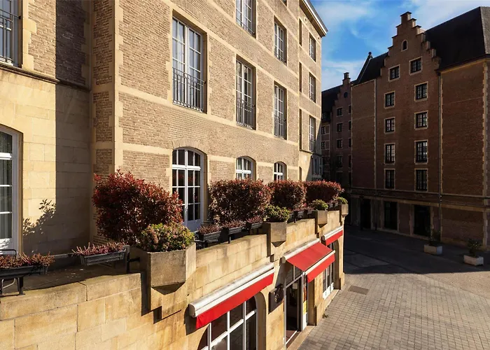 Hotel de 4 estrellas: Nh Brussels Carrefour De L'Europe